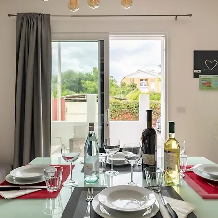 Kt House - Apartament *