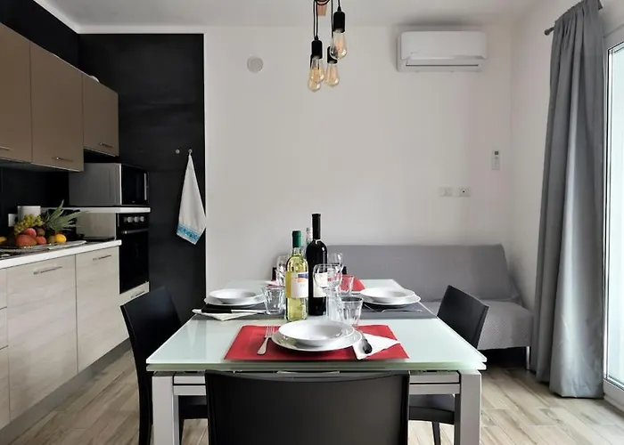 Daire Kt House -